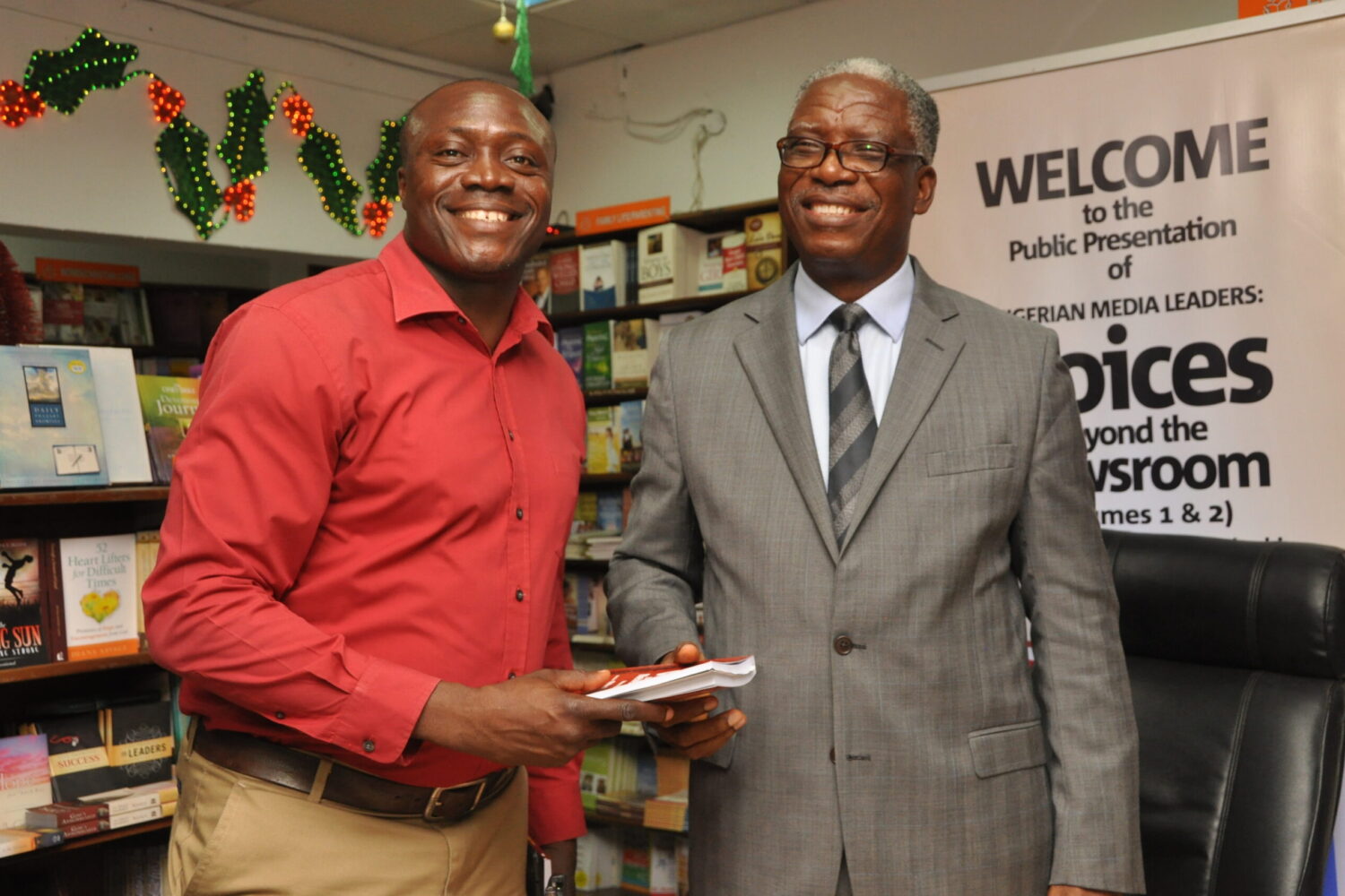Voices Beyond the Newsroom book signing at Laterna Bookshop.